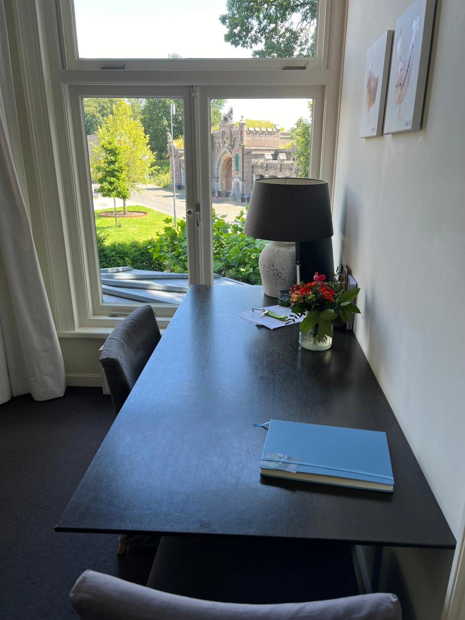 Room One-Twenty-One Naarden Extérieur photo