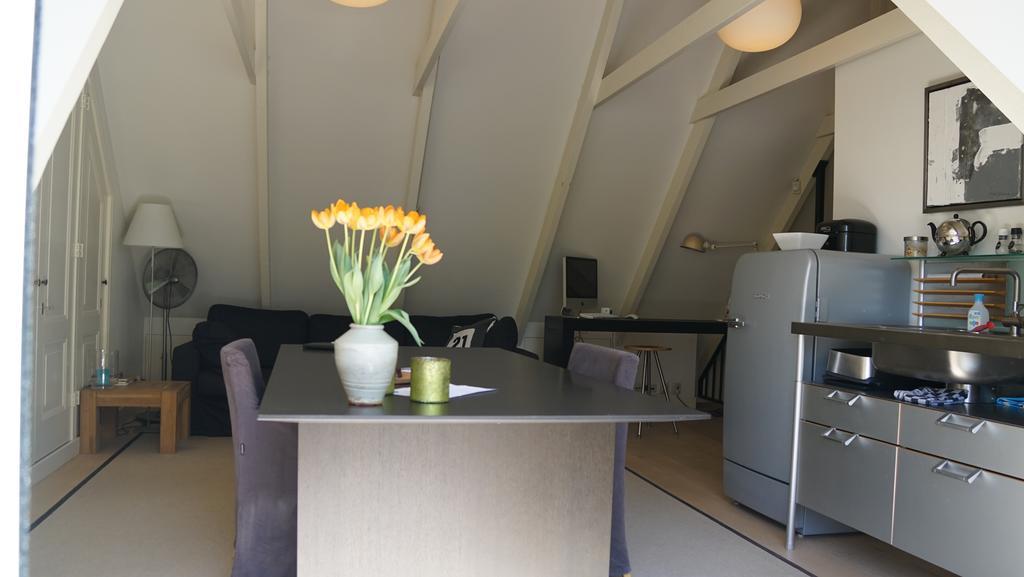Room One-Twenty-One Naarden Extérieur photo